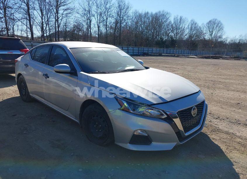2020 Nissan Altima S FWD (VIN 1N4BL4BV5LC245983) main photo