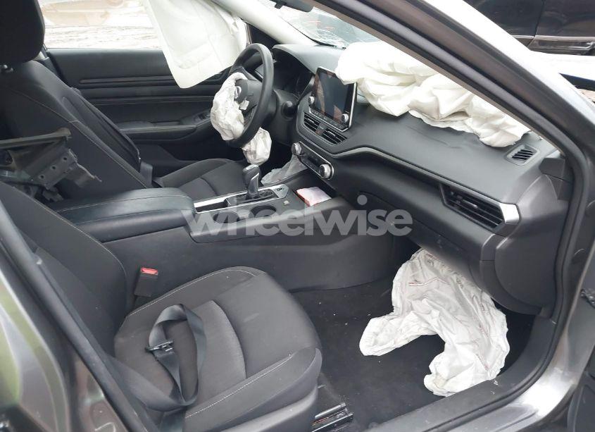 Photo 5 of 2020 Nissan Altima S FWD (VIN 1N4BL4BV5LC259012)