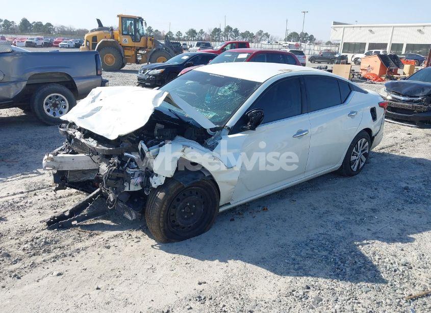 Photo 2 of 2021 Nissan Altima S FWD (VIN 1N4BL4BV5MN411960)