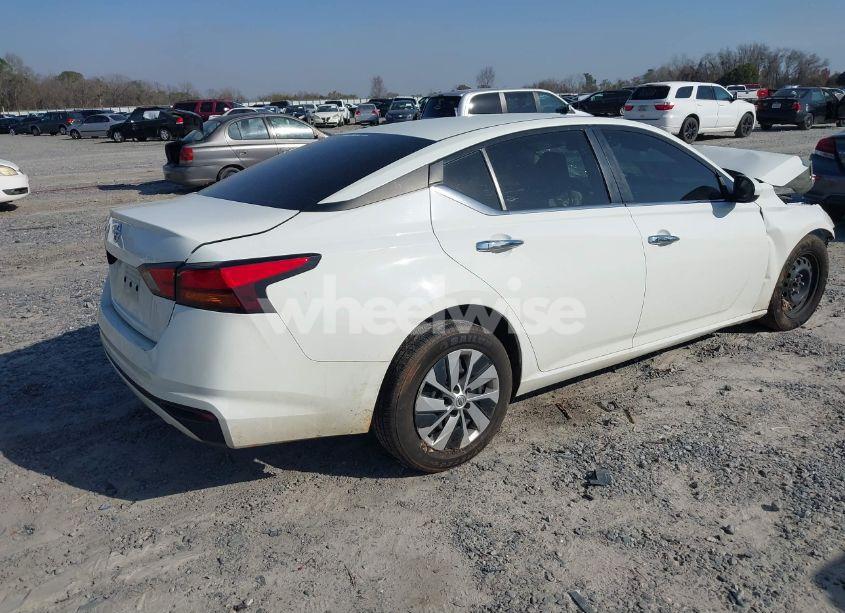 Photo 4 of 2021 Nissan Altima S FWD (VIN 1N4BL4BV5MN411960)