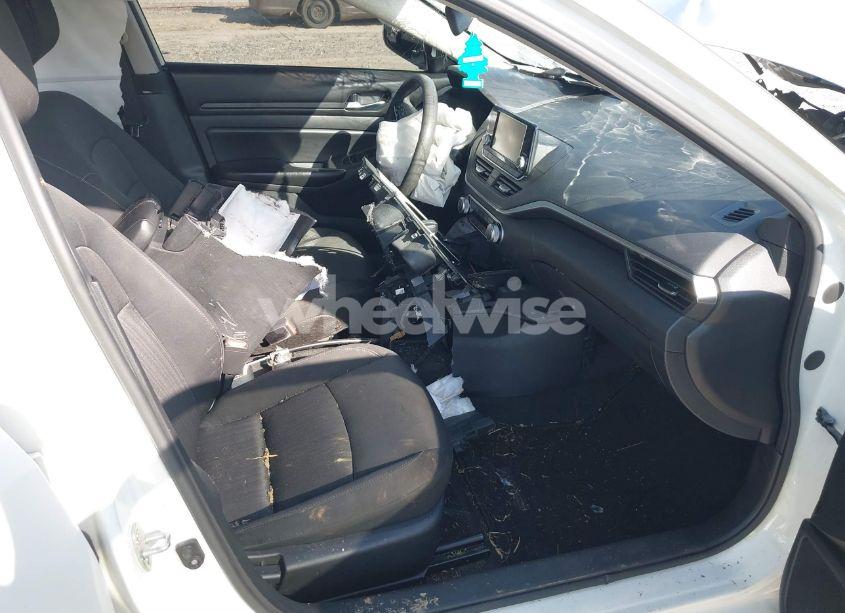 Photo 5 of 2021 Nissan Altima S FWD (VIN 1N4BL4BV5MN411960)