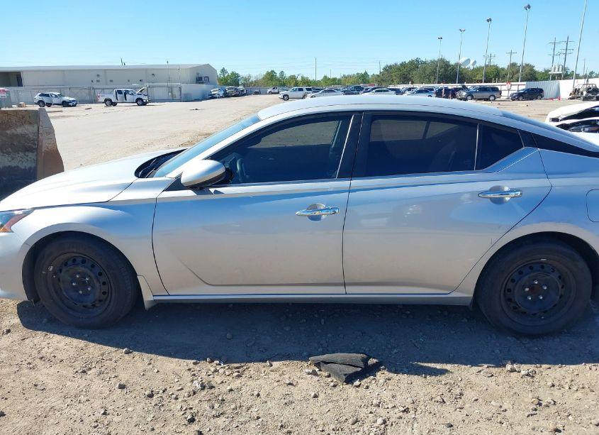 Photo 14 of 2022 Nissan Altima S FWD (VIN 1N4BL4BV5NN403083)