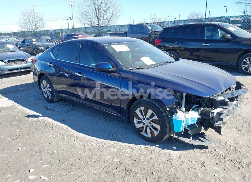2022 Nissan Altima S FWD (VIN 1N4BL4BV5NN421079) main photo