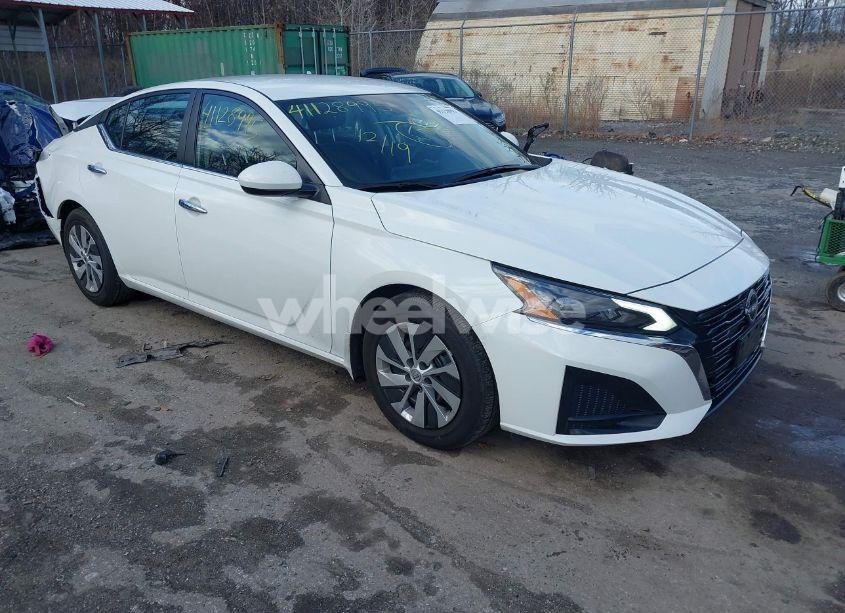 2023 Nissan Altima S FWD (VIN 1N4BL4BV5PN382108) main photo
