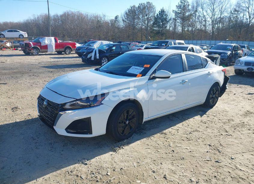 Photo 2 of 2023 Nissan Altima S FWD (VIN 1N4BL4BV5PN391648)