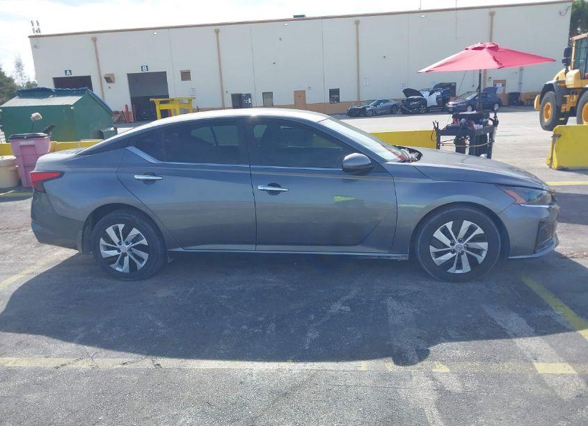 Photo 13 of 2023 Nissan Altima S FWD (VIN 1N4BL4BV5PN392556)