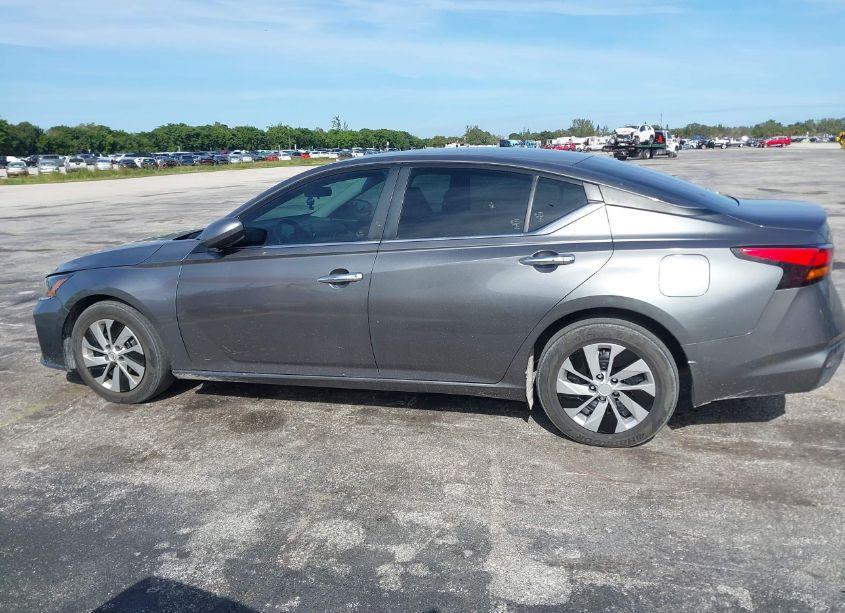Photo 14 of 2023 Nissan Altima S FWD (VIN 1N4BL4BV5PN392556)