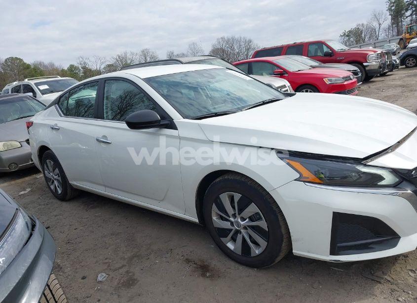 Photo 13 of 2024 Nissan Altima S FWD (VIN 1N4BL4BV5RN379034)