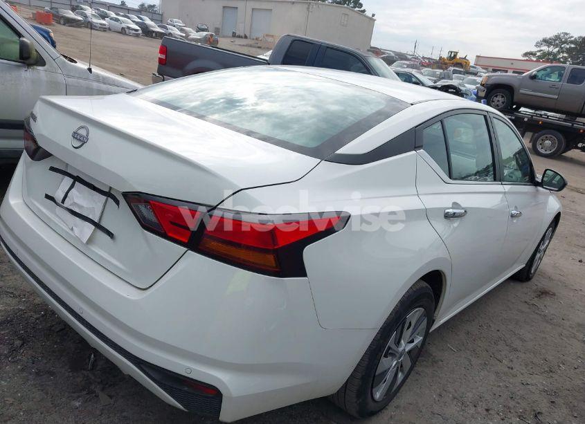 Photo 4 of 2024 Nissan Altima S FWD (VIN 1N4BL4BV5RN379034)