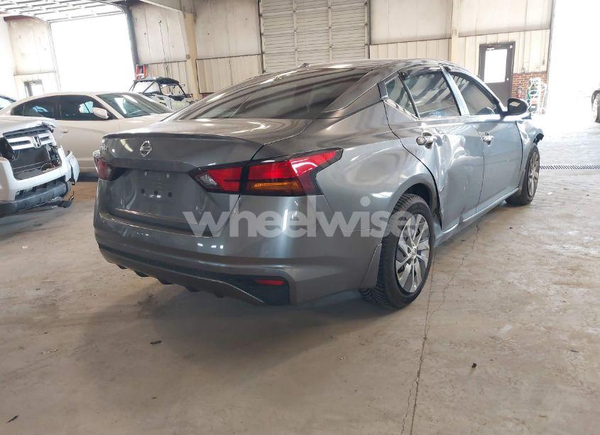 Photo 4 of 2019 Nissan Altima 2.5 S (VIN 1N4BL4BV6KC143915)