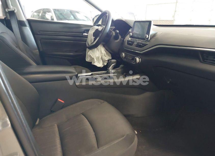 Photo 5 of 2019 Nissan Altima 2.5 S (VIN 1N4BL4BV6KC143915)