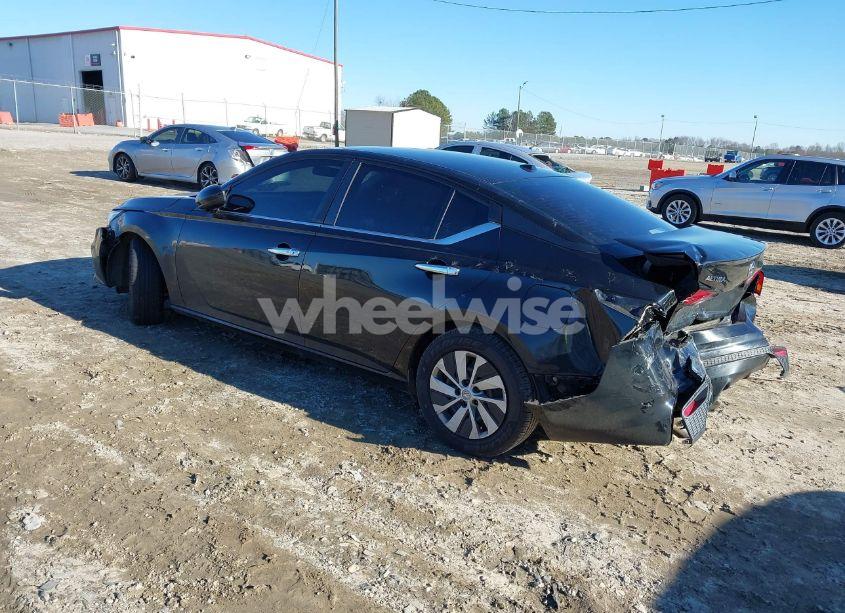 Photo 3 of 2019 Nissan Altima 2.5 S (VIN 1N4BL4BV6KC156969)