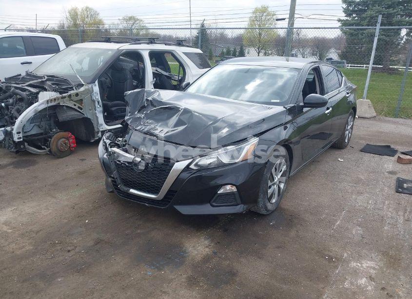 Photo 2 of 2019 Nissan Altima 2.5 S (VIN 1N4BL4BV6KC197344)