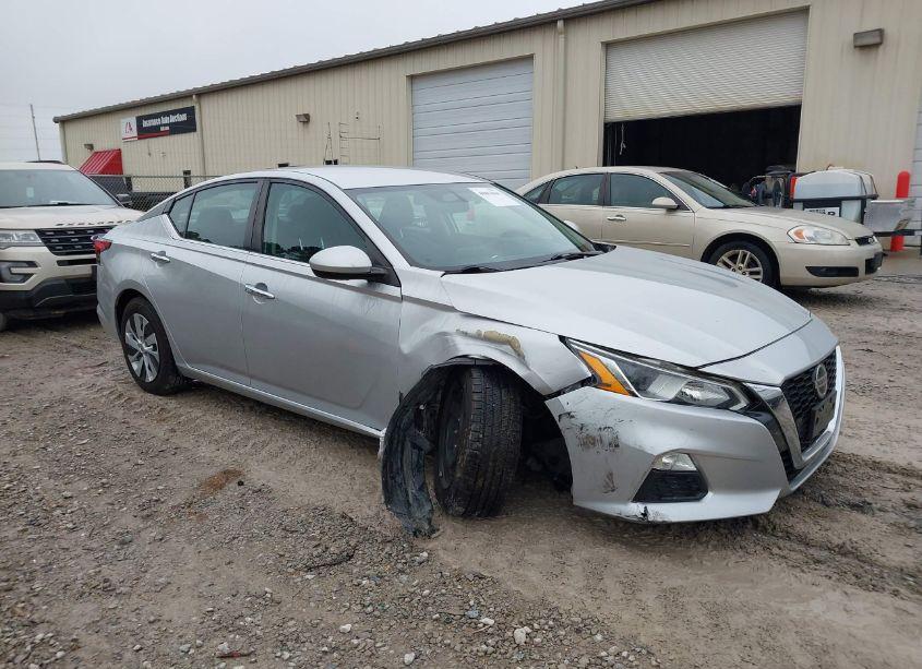 2019 Nissan Altima 2.5 S (VIN 1N4BL4BV6KC239348) main photo
