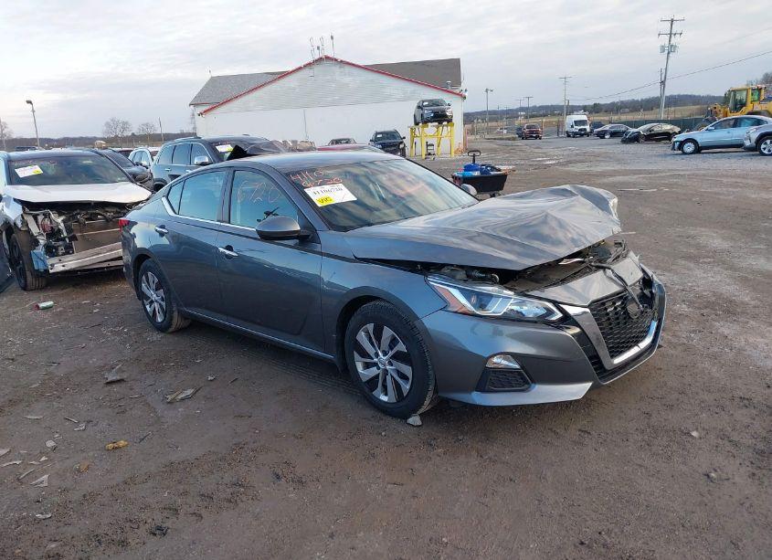 2019 Nissan Altima 2.5 S (VIN 1N4BL4BV6KC256182) main photo
