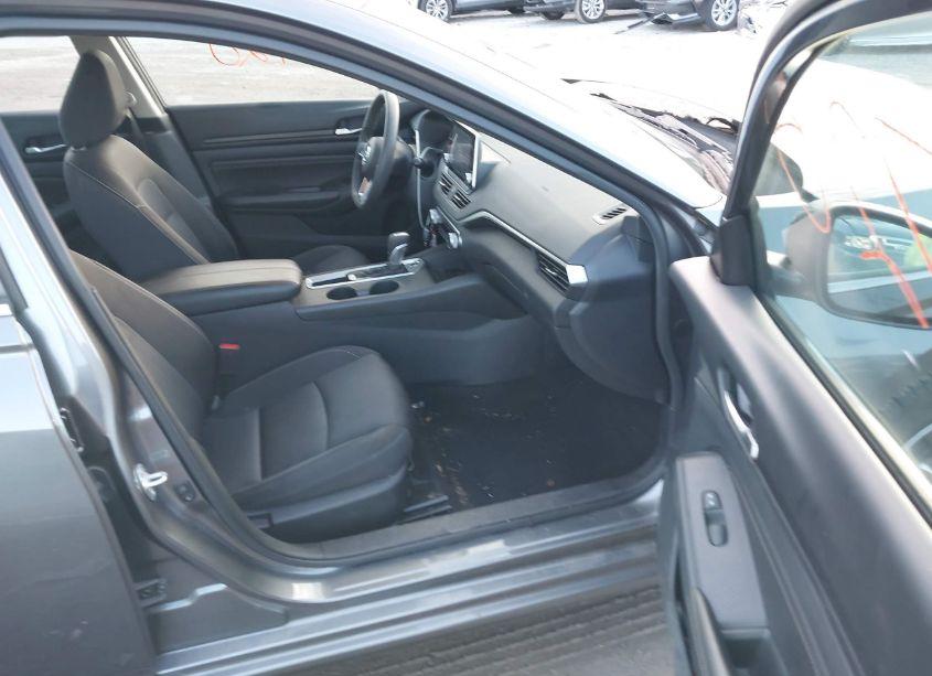 Photo 5 of 2019 Nissan Altima 2.5 S (VIN 1N4BL4BV6KC256182)