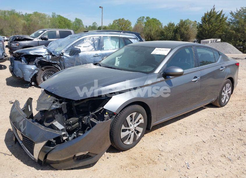 Photo 2 of 2020 Nissan Altima S FWD (VIN 1N4BL4BV6LC102508)