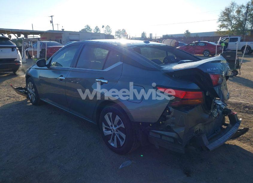 Photo 3 of 2020 Nissan Altima S FWD (VIN 1N4BL4BV6LC124508)