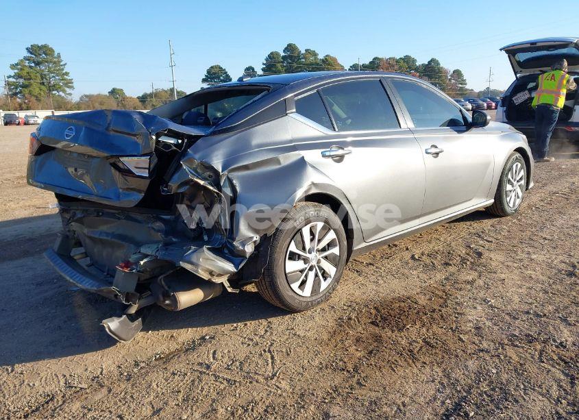 Photo 4 of 2020 Nissan Altima S FWD (VIN 1N4BL4BV6LC124508)