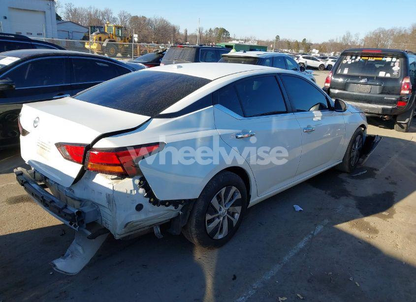Photo 4 of 2020 Nissan Altima S FWD (VIN 1N4BL4BV6LC128820)