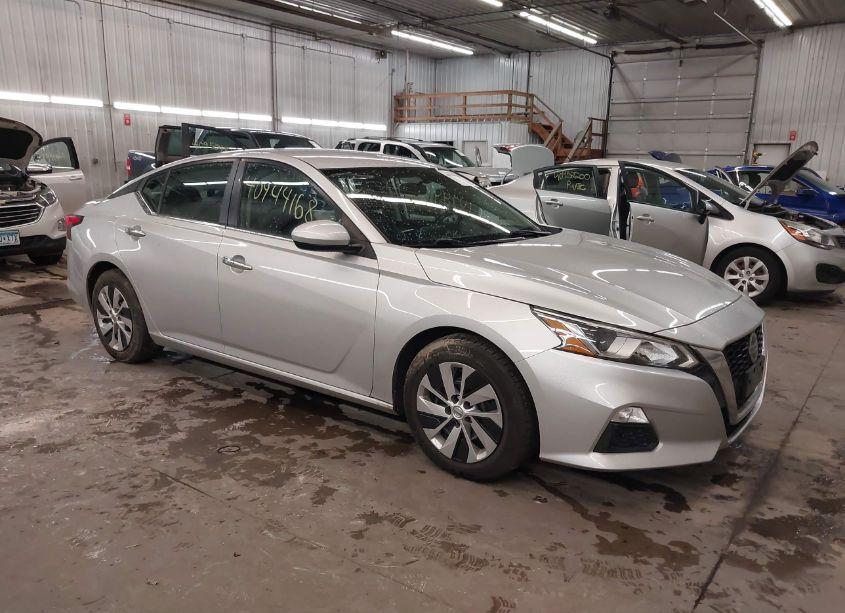 2020 Nissan Altima S FWD (VIN 1N4BL4BV6LC138862) main photo