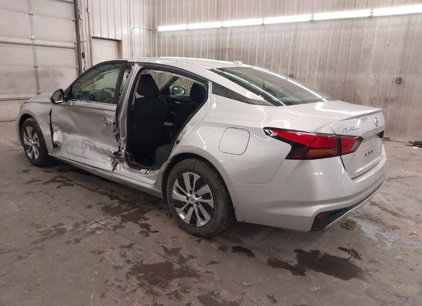 Photo 3 of 2020 Nissan Altima S FWD (VIN 1N4BL4BV6LC138862)