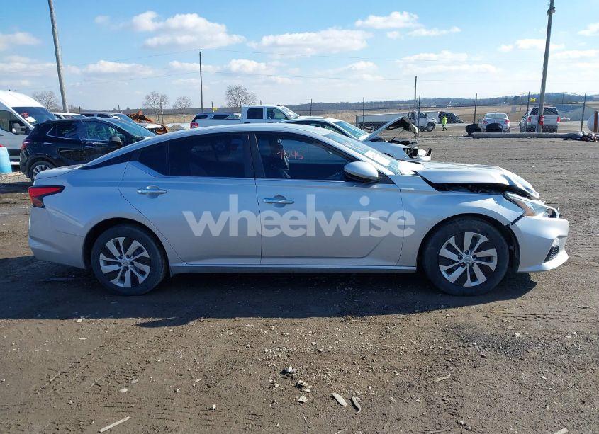 Photo 13 of 2020 Nissan Altima S FWD (VIN 1N4BL4BV6LC153569)