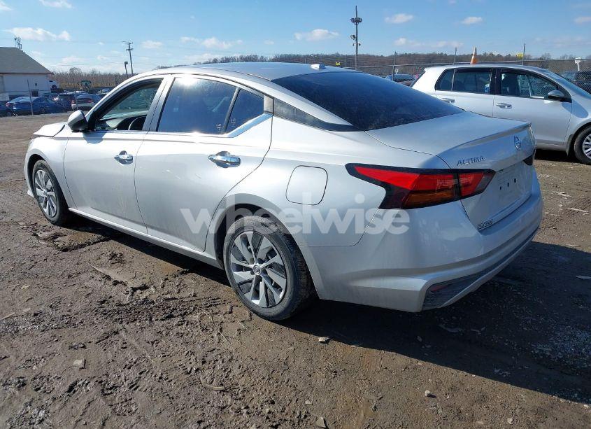 Photo 3 of 2020 Nissan Altima S FWD (VIN 1N4BL4BV6LC153569)