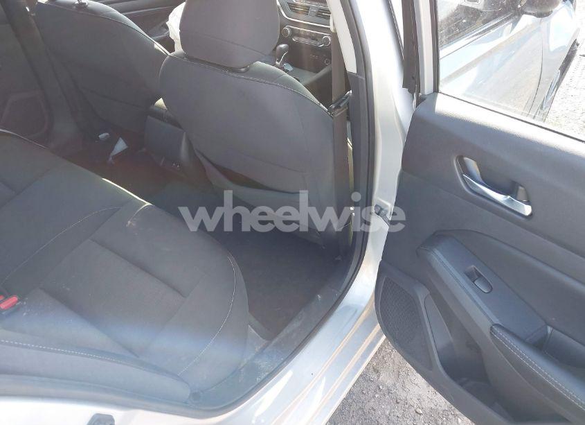 Photo 8 of 2020 Nissan Altima S FWD (VIN 1N4BL4BV6LC153569)