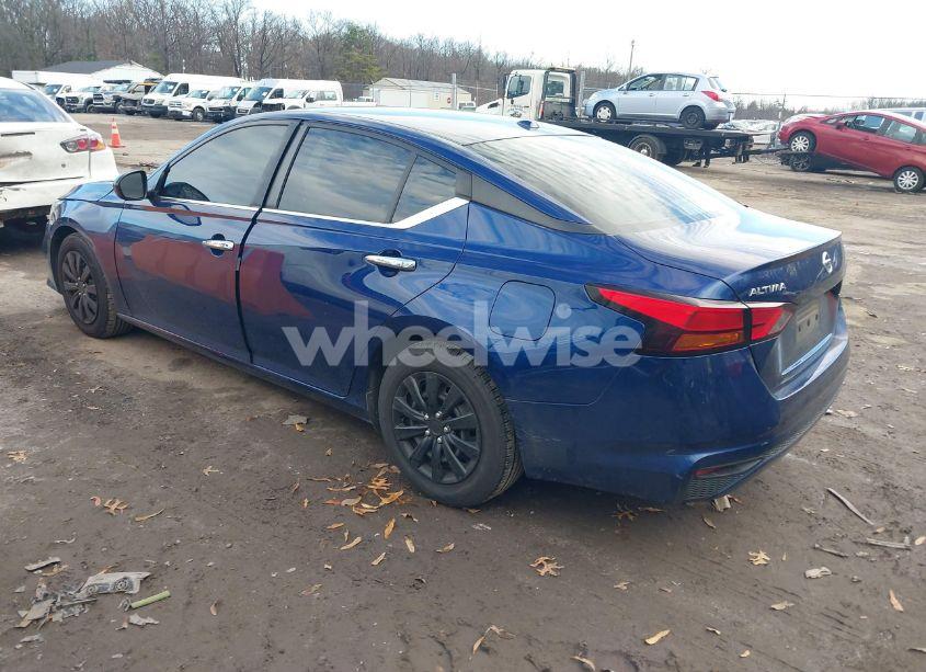 Photo 3 of 2020 Nissan Altima S FWD (VIN 1N4BL4BV6LC183638)