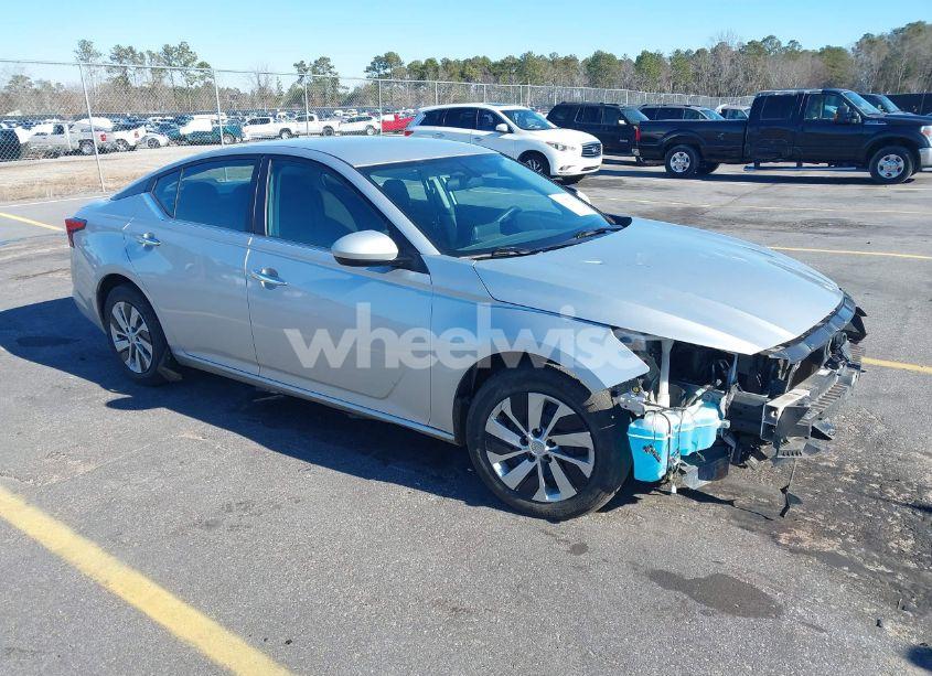 2020 Nissan Altima S FWD (VIN 1N4BL4BV6LC193781) main photo
