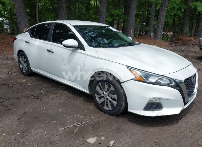 2020 Nissan Altima S FWD (VIN 1N4BL4BV6LC193828) main photo