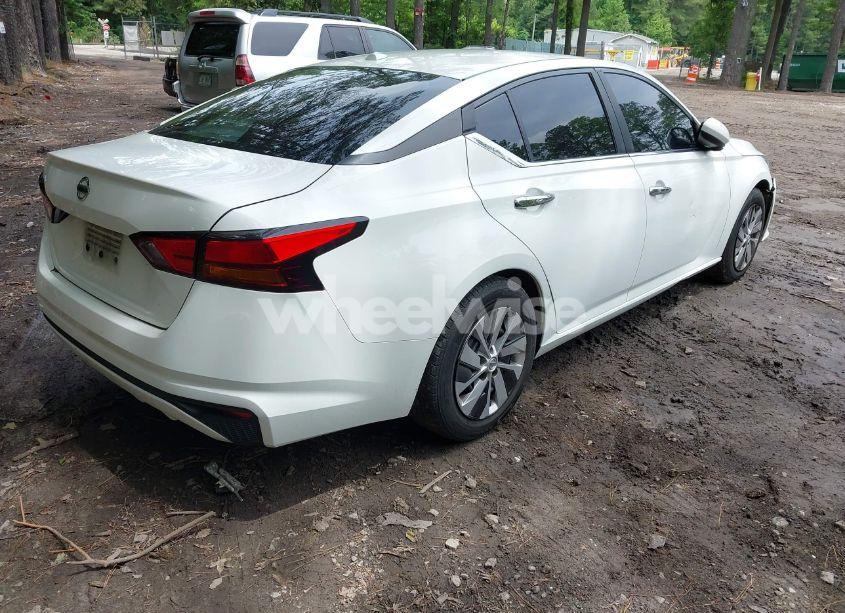 Photo 4 of 2020 Nissan Altima S FWD (VIN 1N4BL4BV6LC193828)