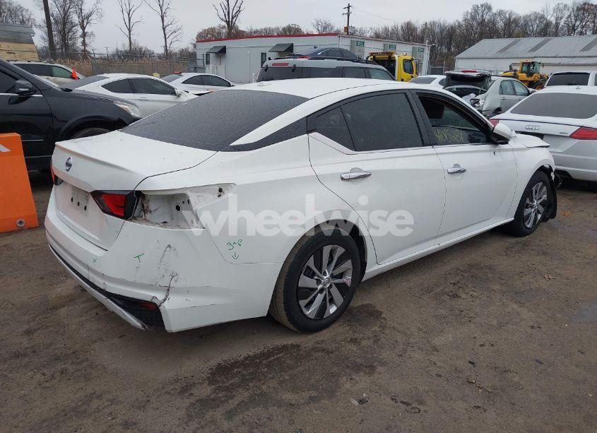 Photo 4 of 2020 Nissan Altima S FWD (VIN 1N4BL4BV6LC198995)