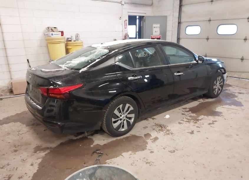 Photo 4 of 2020 Nissan Altima S FWD (VIN 1N4BL4BV6LC235379)