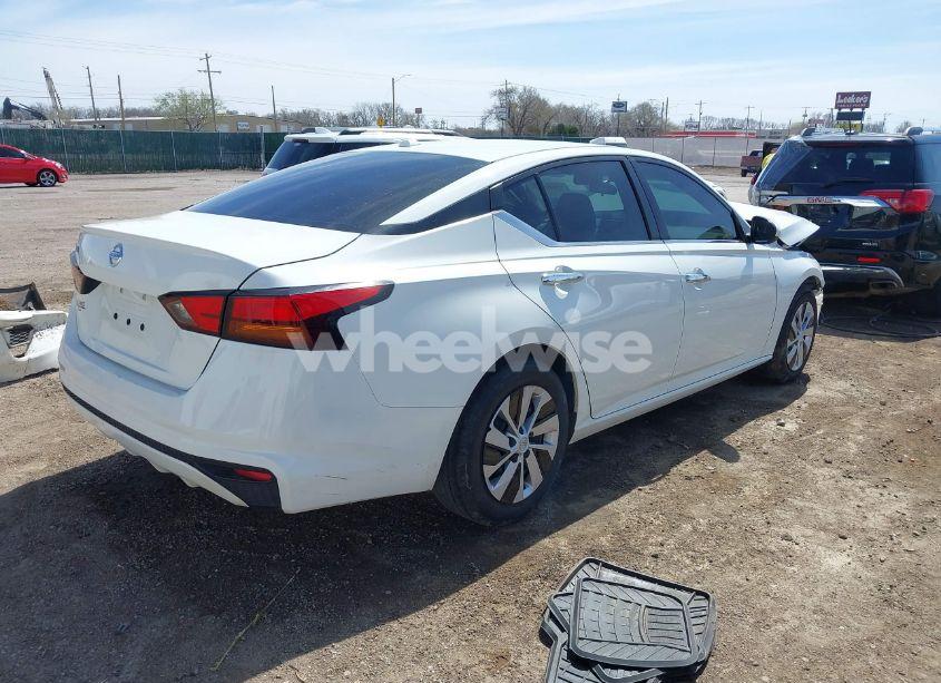 Photo 4 of 2020 Nissan Altima S FWD (VIN 1N4BL4BV6LC237634)