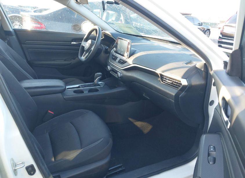 Photo 5 of 2020 Nissan Altima S FWD (VIN 1N4BL4BV6LC255535)