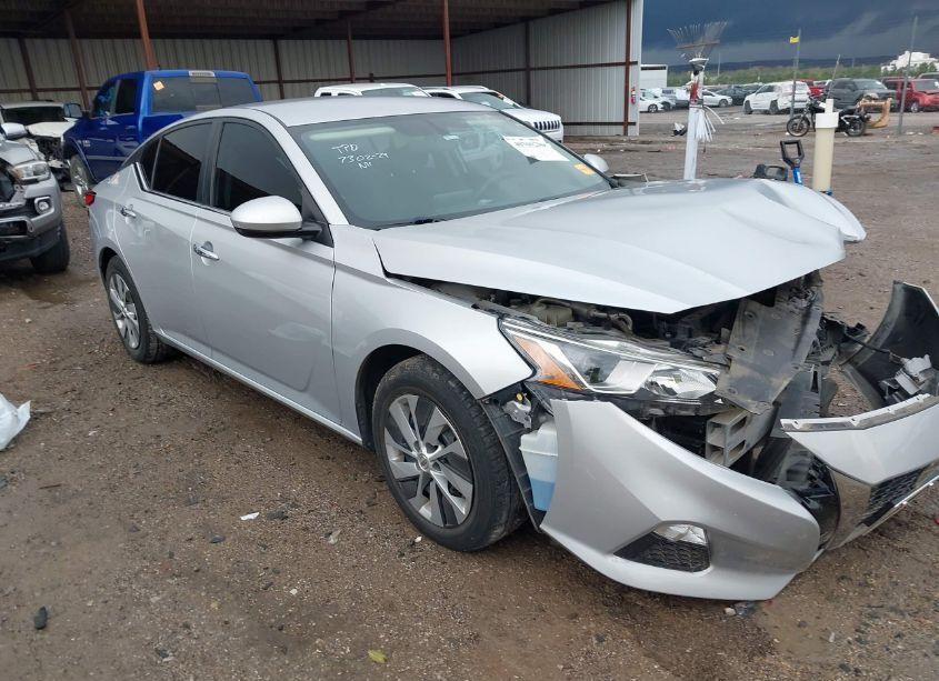 2020 Nissan Altima S FWD (VIN 1N4BL4BV6LC255938) main photo