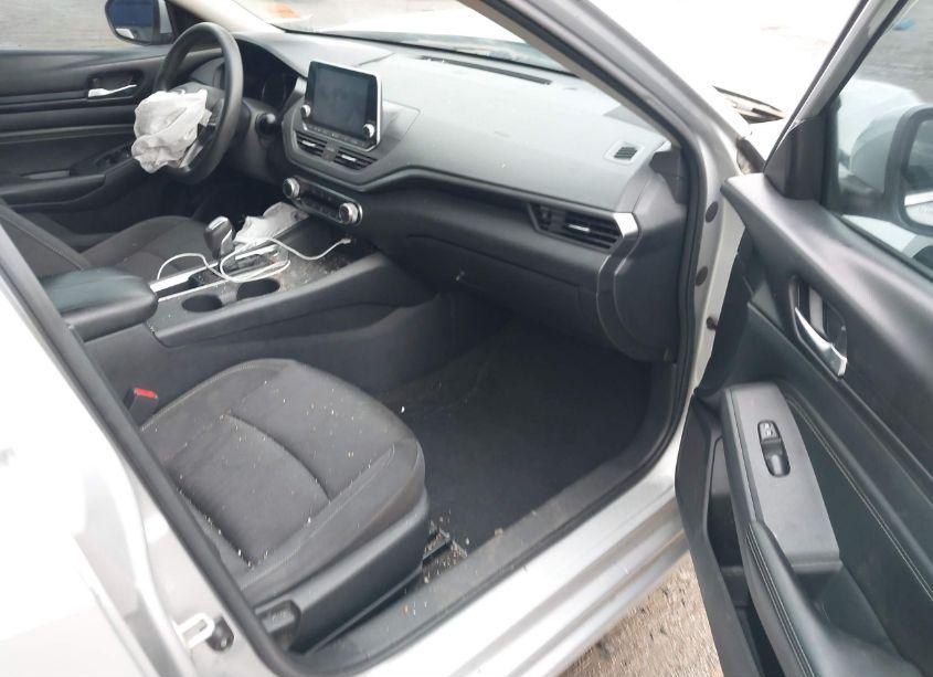 Photo 5 of 2020 Nissan Altima S FWD (VIN 1N4BL4BV6LC255938)