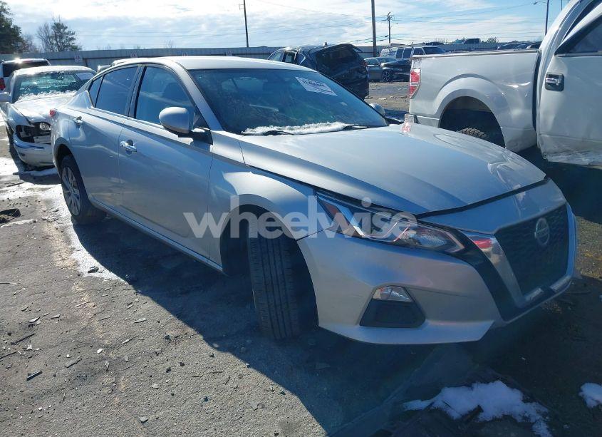 2020 Nissan Altima S FWD (VIN 1N4BL4BV6LC268642) main photo