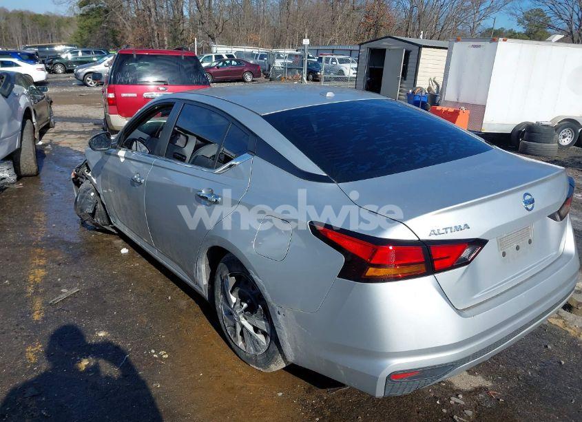 Photo 3 of 2020 Nissan Altima S FWD (VIN 1N4BL4BV6LC268642)