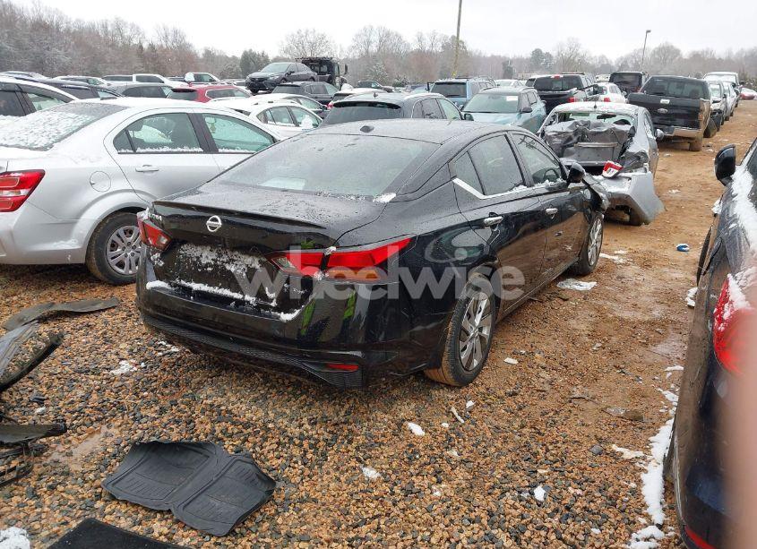 Photo 4 of 2020 Nissan Altima S FWD (VIN 1N4BL4BV6LC271461)