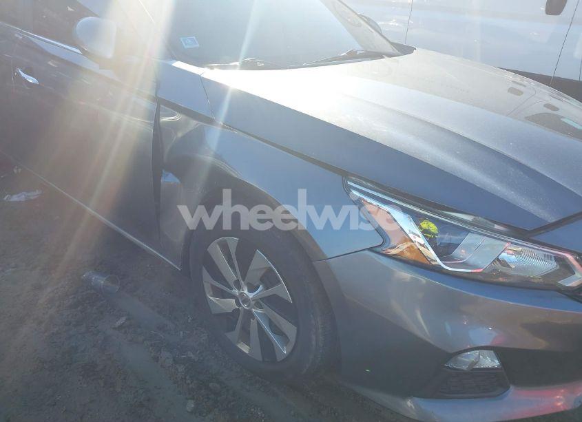 Photo 6 of 2020 Nissan Altima S FWD (VIN 1N4BL4BV6LN318539)