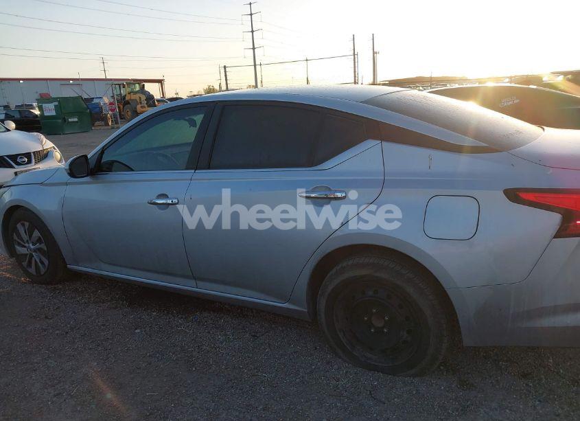 Photo 15 of 2021 Nissan Altima S FWD (VIN 1N4BL4BV6MN310474)
