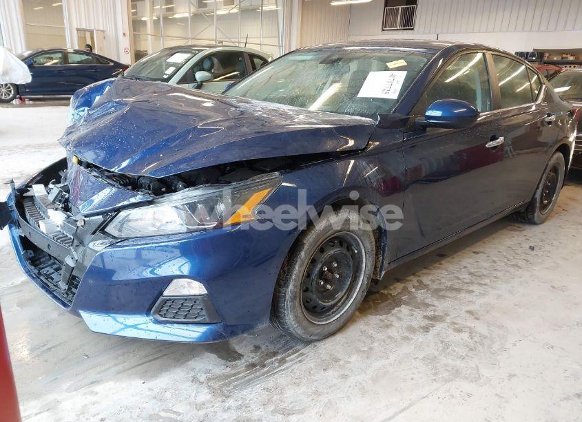 Photo 2 of 2022 Nissan Altima S FWD (VIN 1N4BL4BV6NN414593)