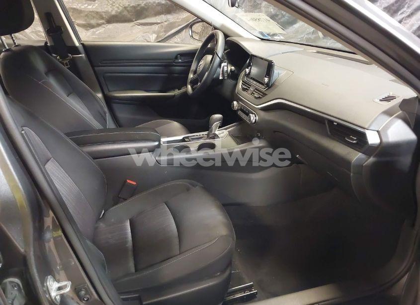 Photo 5 of 2023 Nissan Altima S FWD (VIN 1N4BL4BV6PN337405)