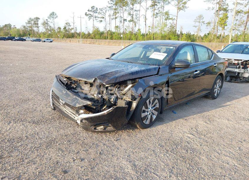 Photo 2 of 2024 Nissan Altima S FWD (VIN 1N4BL4BV6RN349170)