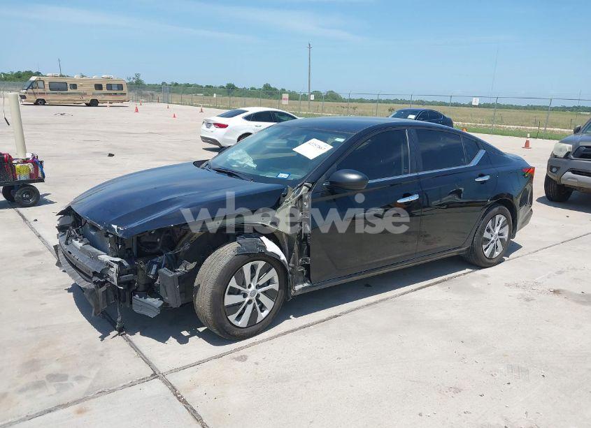 Photo 2 of 2024 Nissan Altima S FWD (VIN 1N4BL4BV6RN392875)