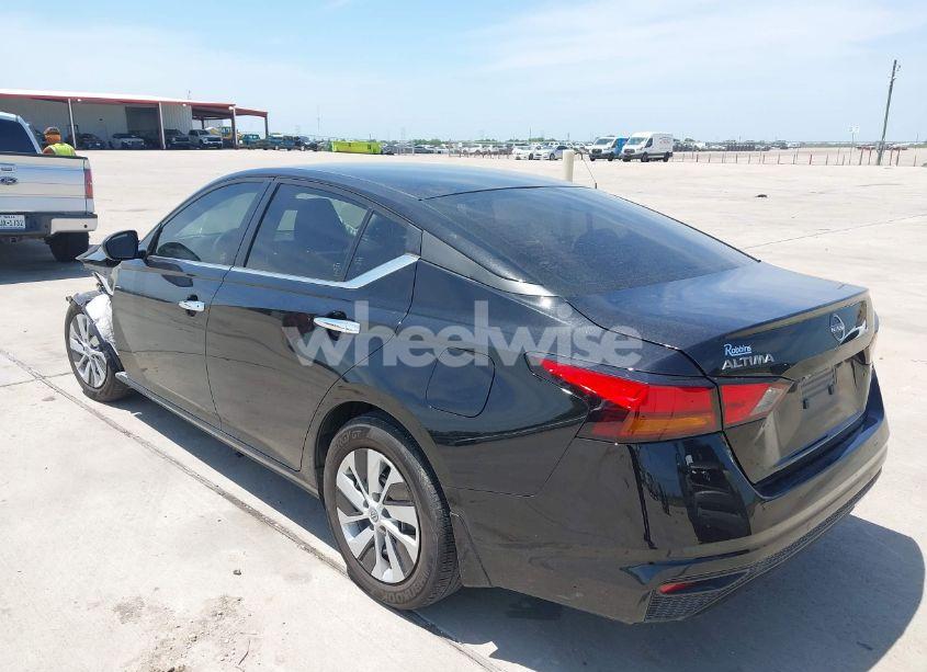 Photo 3 of 2024 Nissan Altima S FWD (VIN 1N4BL4BV6RN392875)