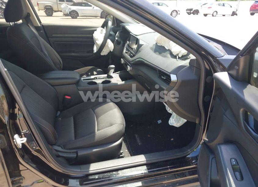 Photo 5 of 2024 Nissan Altima S FWD (VIN 1N4BL4BV6RN392875)